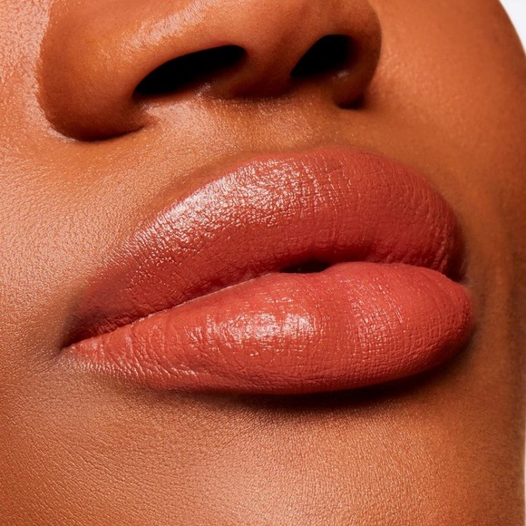 MAC. ALL STAR ANISE. POWDERKISS VELVET BLUR STICK in ORANGEY BROWN. RETAIL $28 - Picture 7 of 9